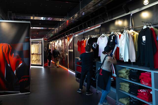 Shop 6